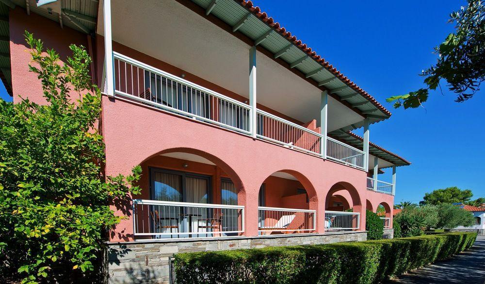 Hanioti Hotel Exterior photo